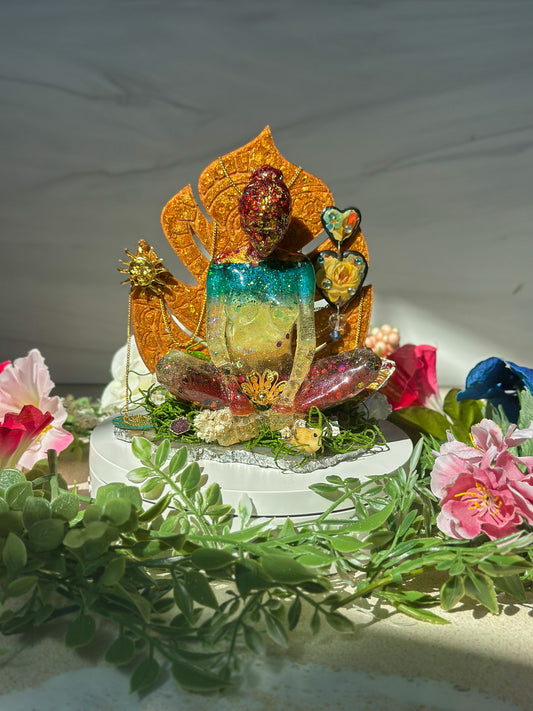 Trying to Bloom – Somavision Sculpture